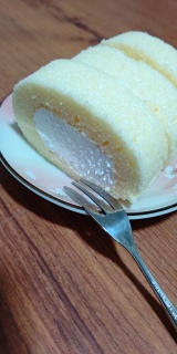 Milk Roll Cake